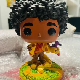 Antonio Madrigal (Encanto) - maceta Funko Pop