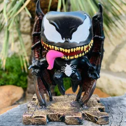 Venom Negro c/alas - maceta Funko Pop