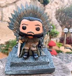 Jon Snow con trono (5 espacios) - maceta Funko Pop